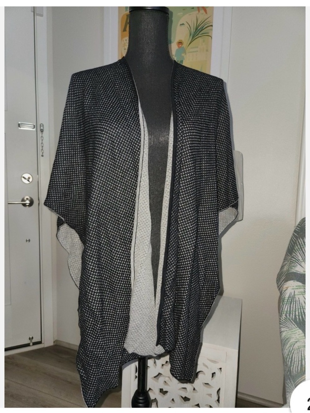 Black & White Open-Front Lululemon Women's poncho
